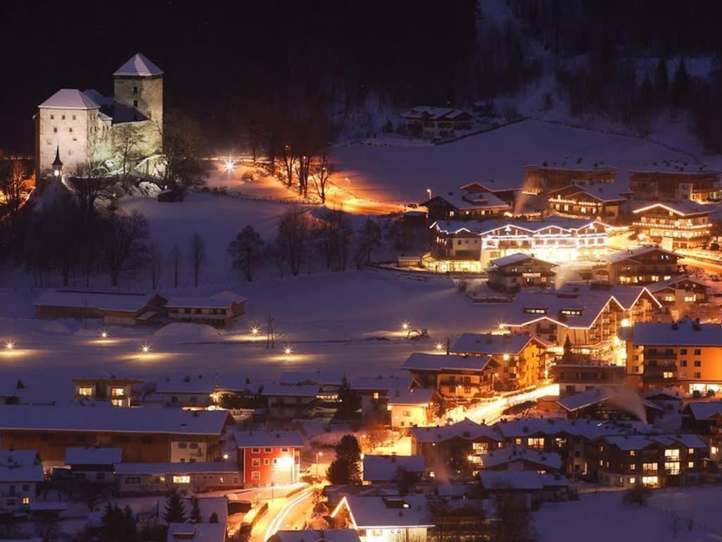 Alpinresort Kaprun 11 Exterior photo